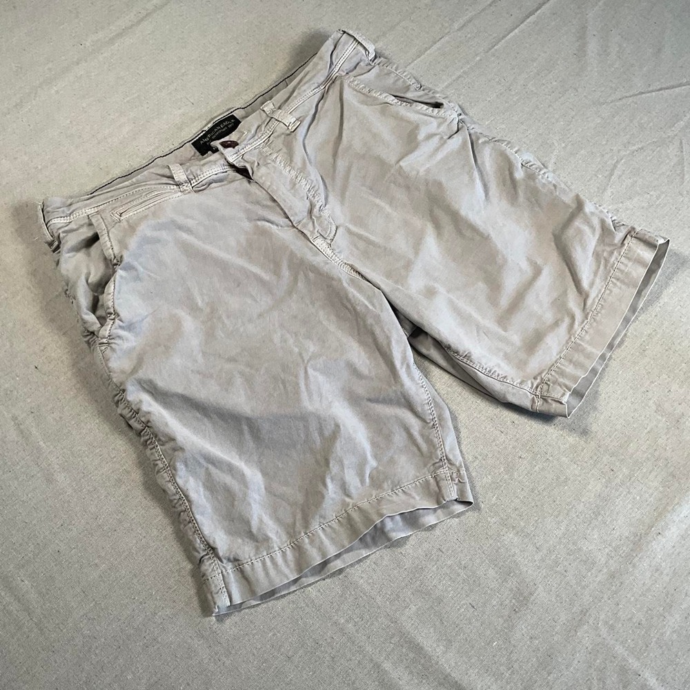 Mens American Eagle Light Gray Next Level Flex Chino Shorts (Sz 32)